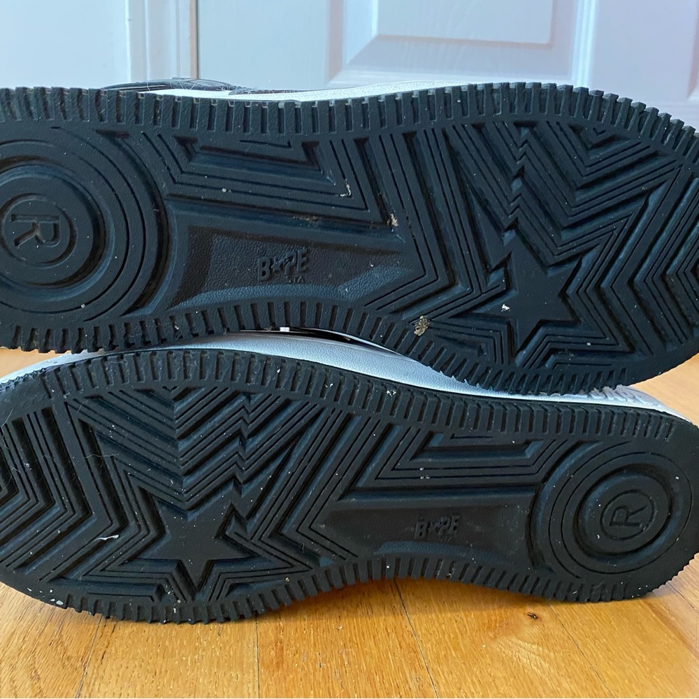 Bape Men's Sneakers in Black and White - Picture 9 of 10